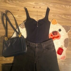 Aritzia Babaton Contour Sweetheart Neckline Bodysuit